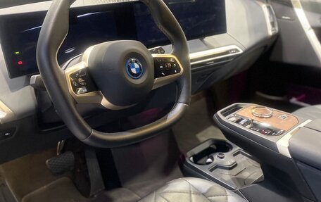 BMW iX, 2021 год, 8 000 000 рублей, 3 фотография