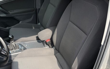 Volkswagen Tiguan II, 2017 год, 2 370 000 рублей, 12 фотография