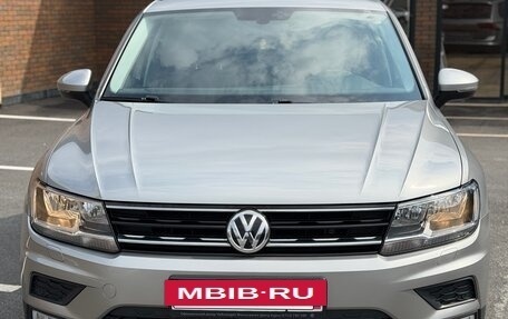 Volkswagen Tiguan II, 2017 год, 2 370 000 рублей, 2 фотография