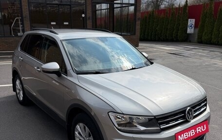 Volkswagen Tiguan II, 2017 год, 2 370 000 рублей, 9 фотография