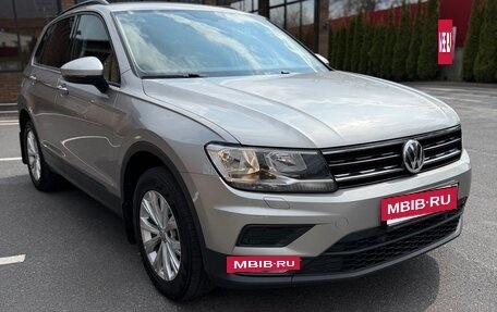 Volkswagen Tiguan II, 2017 год, 2 370 000 рублей, 10 фотография