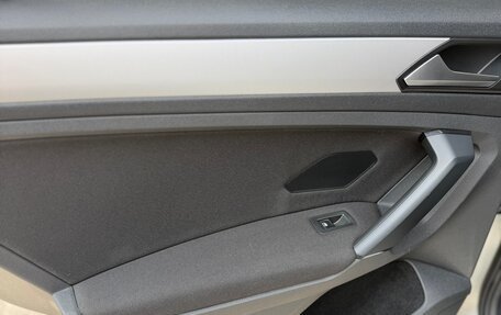 Volkswagen Tiguan II, 2017 год, 2 370 000 рублей, 19 фотография