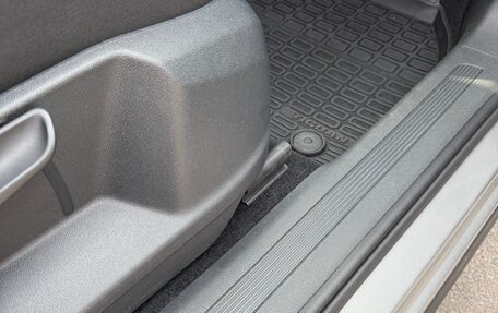 Volkswagen Tiguan II, 2017 год, 2 370 000 рублей, 26 фотография