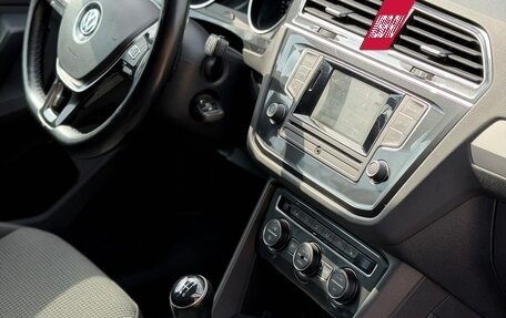 Volkswagen Tiguan II, 2017 год, 2 370 000 рублей, 25 фотография