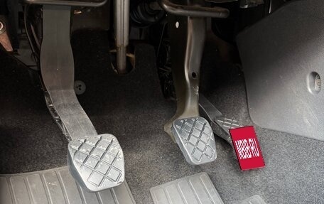 Volkswagen Tiguan II, 2017 год, 2 370 000 рублей, 17 фотография