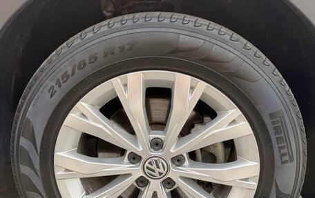 Volkswagen Tiguan II, 2017 год, 2 370 000 рублей, 32 фотография