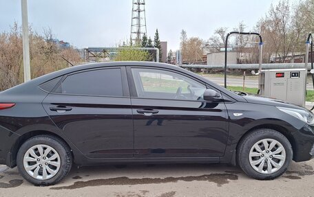 Hyundai Solaris II рестайлинг, 2018 год, 1 215 000 рублей, 9 фотография