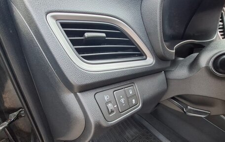 Hyundai Solaris II рестайлинг, 2018 год, 1 215 000 рублей, 16 фотография