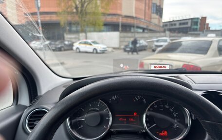 Peugeot 3008 I рестайлинг, 2014 год, 900 000 рублей, 3 фотография