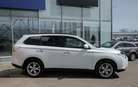 Mitsubishi Outlander III рестайлинг 3, 2012 год, 1 559 000 рублей, 6 фотография