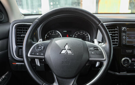 Mitsubishi Outlander III рестайлинг 3, 2012 год, 1 559 000 рублей, 11 фотография