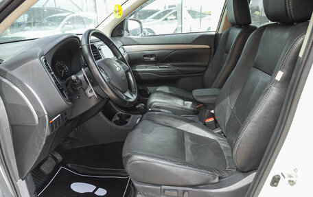 Mitsubishi Outlander III рестайлинг 3, 2012 год, 1 559 000 рублей, 15 фотография