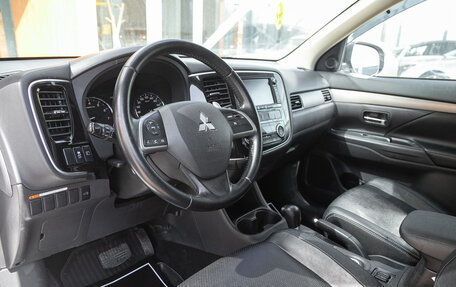 Mitsubishi Outlander III рестайлинг 3, 2012 год, 1 559 000 рублей, 14 фотография