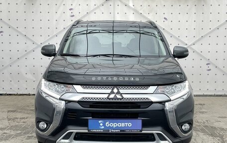 Mitsubishi Outlander III рестайлинг 3, 2021 год, 2 450 000 рублей, 3 фотография