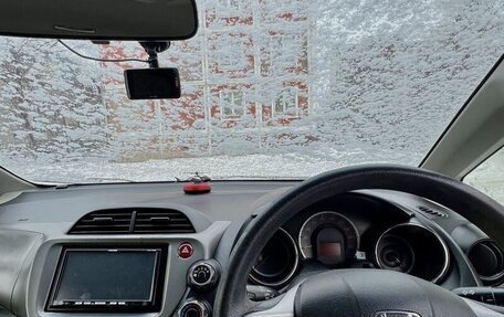 Honda Fit III, 2013 год, 690 000 рублей, 4 фотография