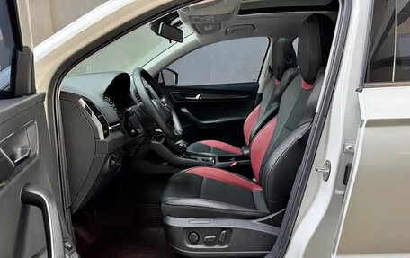 Skoda Karoq I, 2022 год, 2 190 000 рублей, 10 фотография