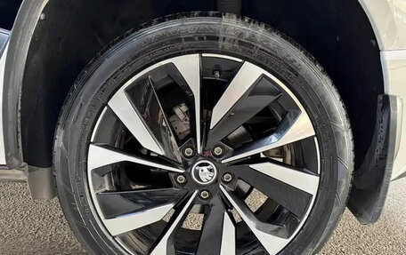 Skoda Karoq I, 2022 год, 2 190 000 рублей, 21 фотография