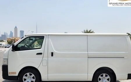 Toyota HiAce H200, 2022 год, 6 500 000 рублей, 5 фотография