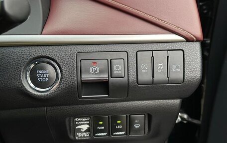 Toyota Harrier, 2020 год, 2 310 000 рублей, 21 фотография