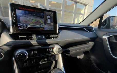 Toyota RAV4, 2021 год, 3 050 000 рублей, 12 фотография