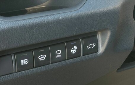 Toyota RAV4, 2021 год, 3 050 000 рублей, 8 фотография