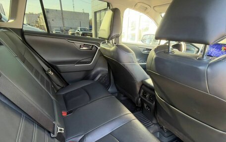 Toyota RAV4, 2021 год, 3 050 000 рублей, 19 фотография