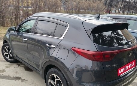 KIA Sportage IV рестайлинг, 2020 год, 2 350 000 рублей, 6 фотография