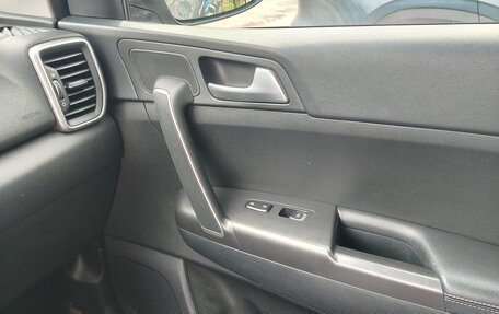 KIA Sportage IV рестайлинг, 2020 год, 2 350 000 рублей, 13 фотография