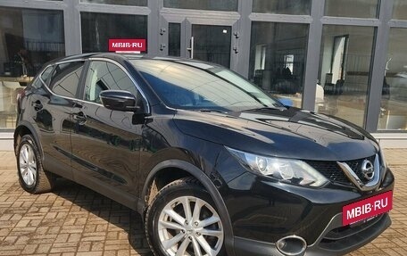 Nissan Qashqai, 2017 год, 1 830 000 рублей, 2 фотография