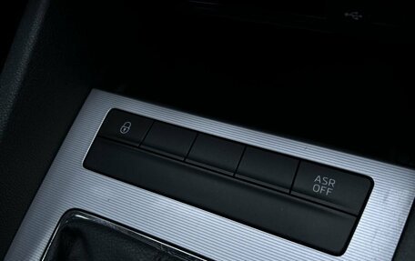 Skoda Octavia, 2015 год, 950 000 рублей, 24 фотография