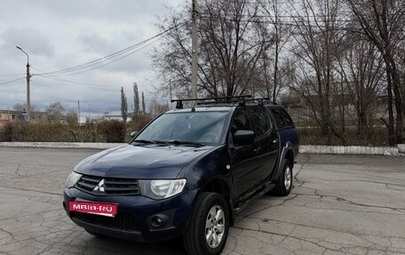 Mitsubishi L200 IV рестайлинг, 2010 год, 800 000 рублей, 2 фотография