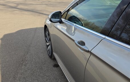 Volkswagen Passat B8 рестайлинг, 2015 год, 1 740 000 рублей, 15 фотография