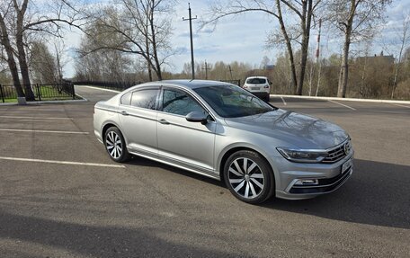 Volkswagen Passat B8 рестайлинг, 2015 год, 1 740 000 рублей, 14 фотография