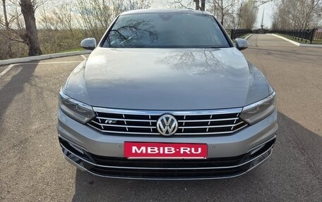Volkswagen Passat B8 рестайлинг, 2015 год, 1 740 000 рублей, 6 фотография