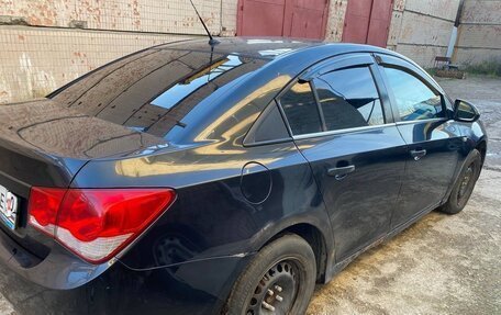 Chevrolet Cruze II, 2009 год, 460 000 рублей, 3 фотография