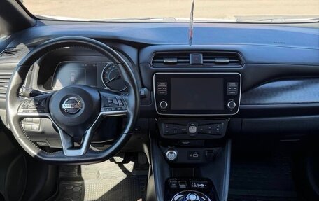 Nissan Leaf II, 2020 год, 2 370 000 рублей, 7 фотография