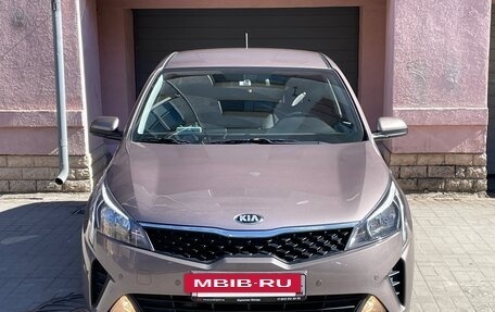KIA Rio IV, 2021 год, 1 600 000 рублей, 2 фотография