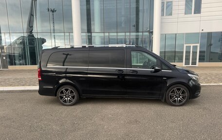 Mercedes-Benz V-Класс, 2016 год, 4 200 000 рублей, 2 фотография