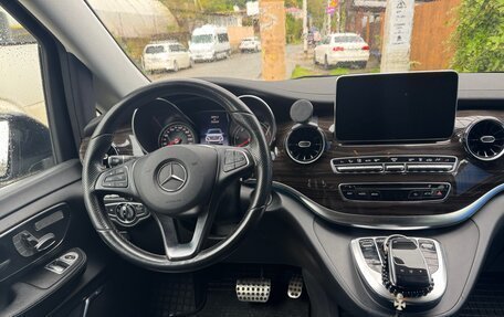 Mercedes-Benz V-Класс, 2016 год, 4 200 000 рублей, 6 фотография