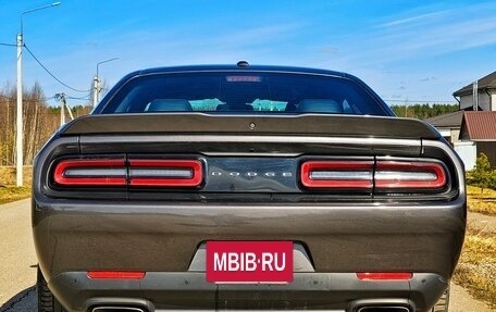 Dodge Challenger III рестайлинг 2, 2019 год, 4 400 000 рублей, 4 фотография