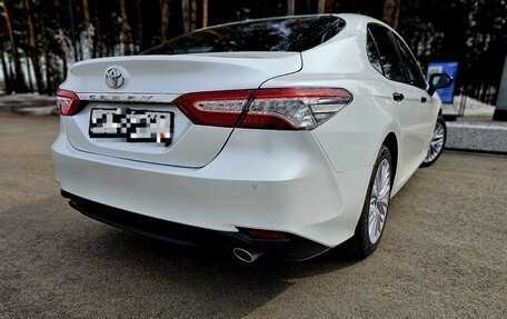 Toyota Camry, 2020 год, 2 800 000 рублей, 8 фотография