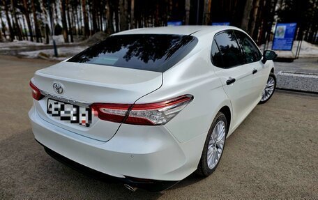 Toyota Camry, 2020 год, 2 800 000 рублей, 7 фотография