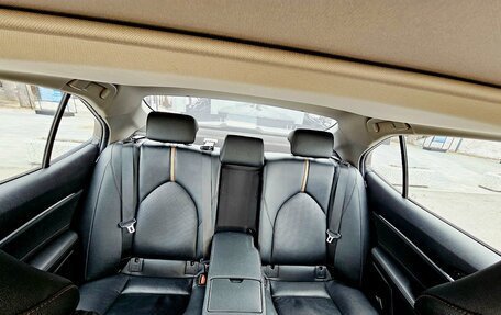 Toyota Camry, 2020 год, 2 800 000 рублей, 19 фотография