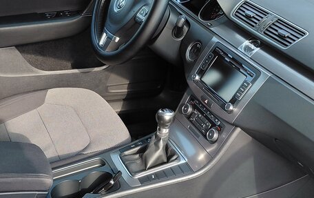 Volkswagen Passat B7, 2011 год, 1 250 000 рублей, 11 фотография