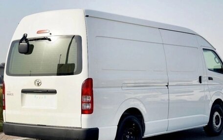 Toyota HiAce H200, 2025 год, 6 700 000 рублей, 2 фотография