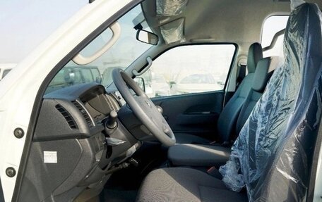 Toyota HiAce H200, 2025 год, 6 700 000 рублей, 23 фотография