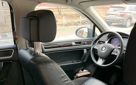 Volkswagen Touareg III, 2012 год, 1 800 000 рублей, 25 фотография