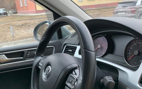 Volkswagen Touareg III, 2012 год, 1 800 000 рублей, 28 фотография
