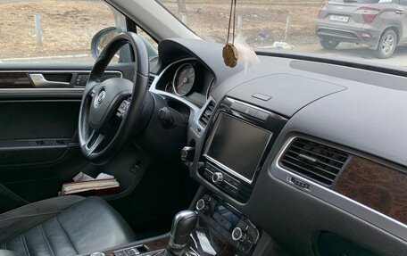 Volkswagen Touareg III, 2012 год, 1 800 000 рублей, 29 фотография