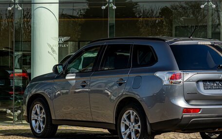 Mitsubishi Outlander III рестайлинг 3, 2012 год, 1 245 000 рублей, 10 фотография